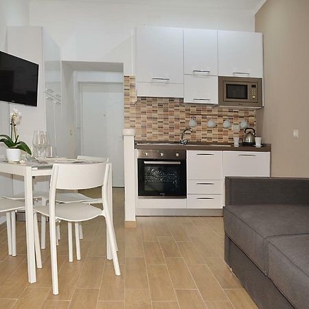 Via Toledo 51 Apartment Napoli Bagian luar foto